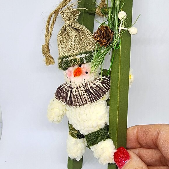 Plush Snowman Climb Green Ladder Cottage Farmhouse Christmas Holiday Ornament - Picture 6 of 10